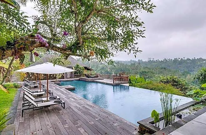 Resort Awan Putih Carangsari