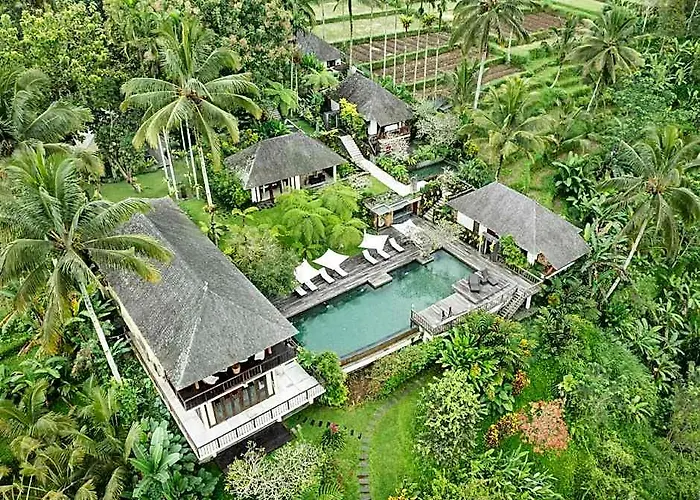 Resort Awan Putih Carangsari