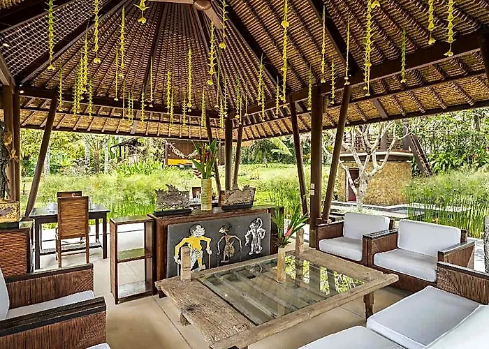 Awan Putih Resort Carangsari
