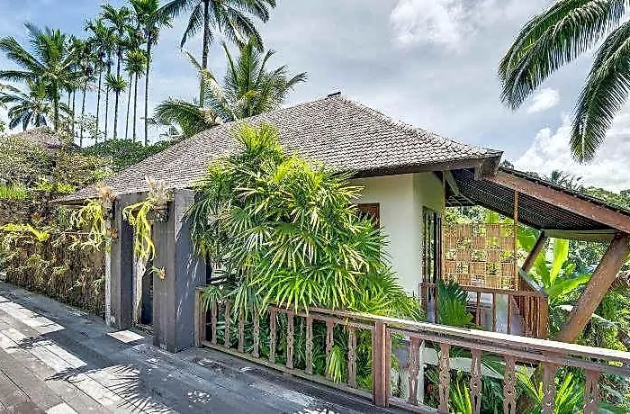 Resort Awan Putih Carangsari