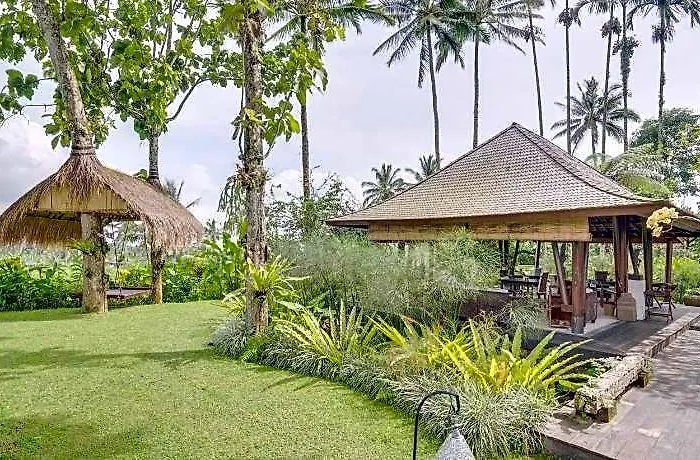 Awan Putih Resort Carangsari