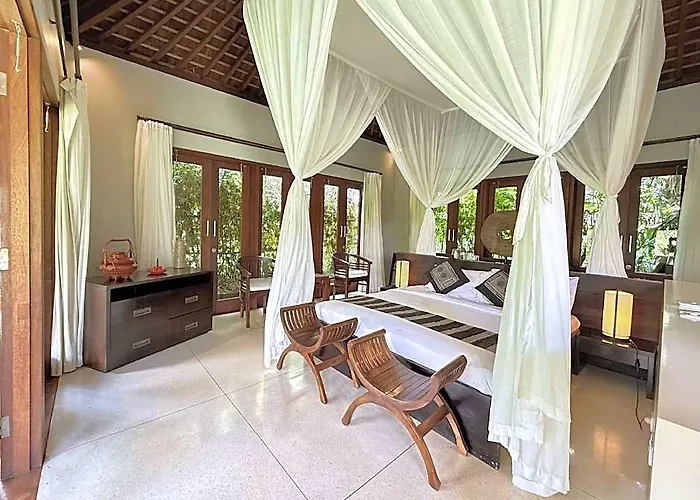 Awan Putih Resort Carangsari